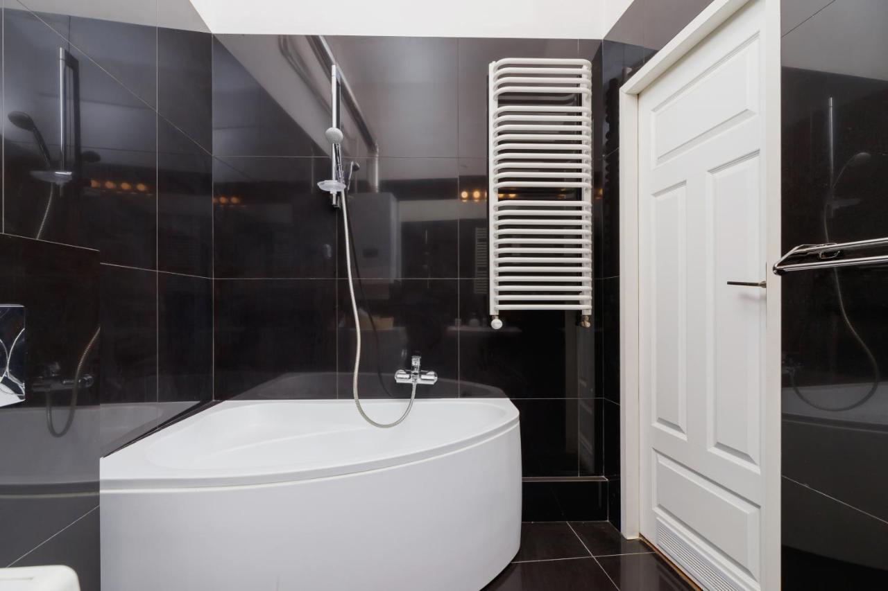Apartment Pijarska Krakow By Noclegi Renters Exteriör bild